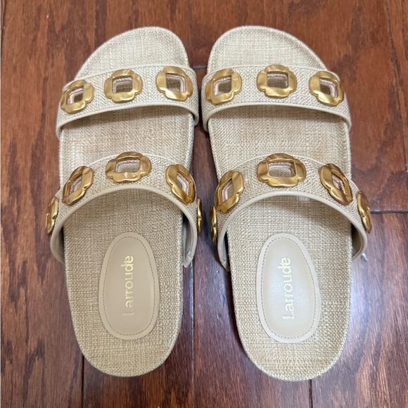 Larroudé Milan Slide Sandals Beige Raffia Gold Hammered Hardware  Size 5.5 - Picture 7 of 7